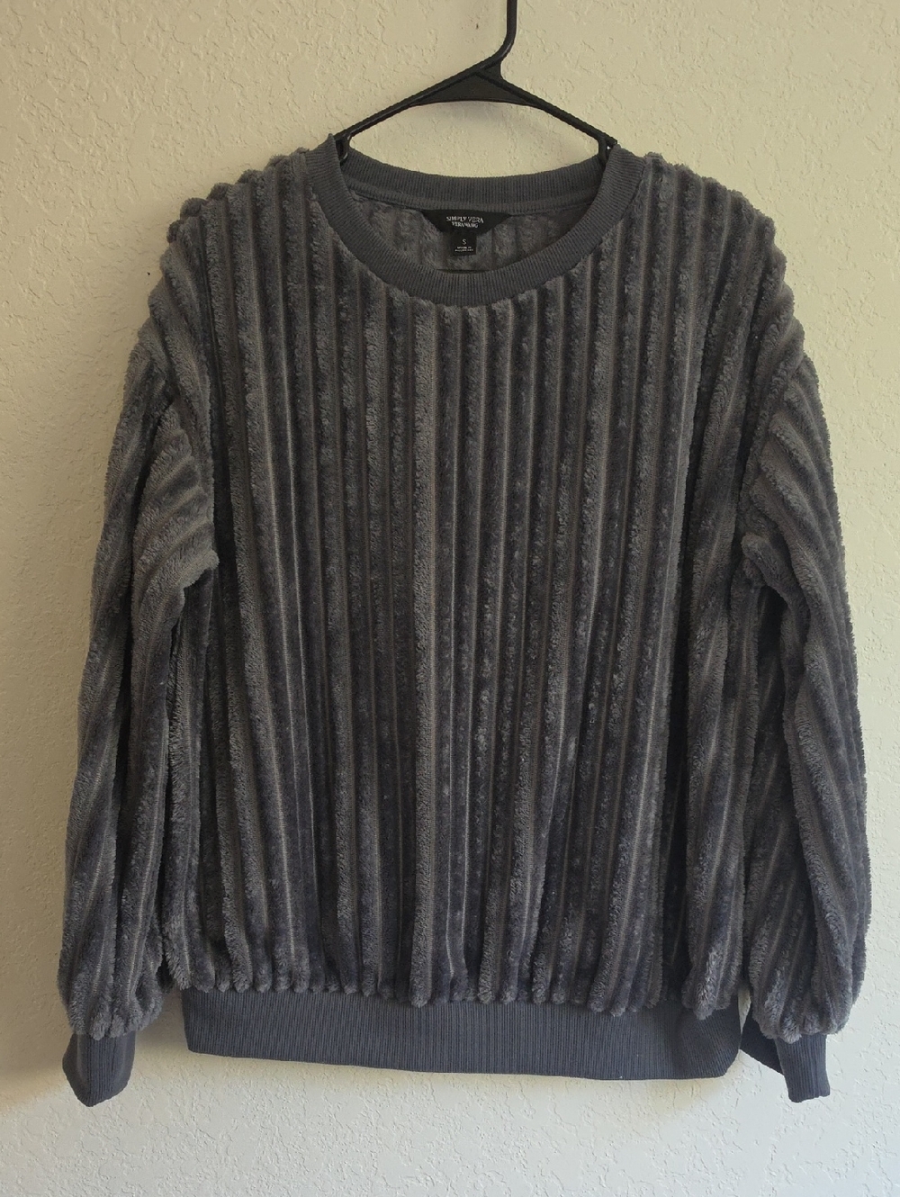 Simply Vera Vera Wang Plush Crewneck Sweater in Charcoal Gray